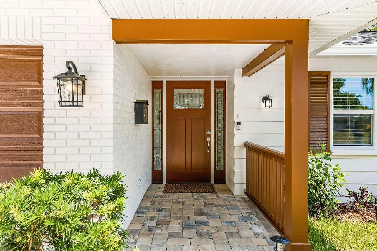 Heated Pool Hot Tub Clearwater & Dunedin Pet Friendly