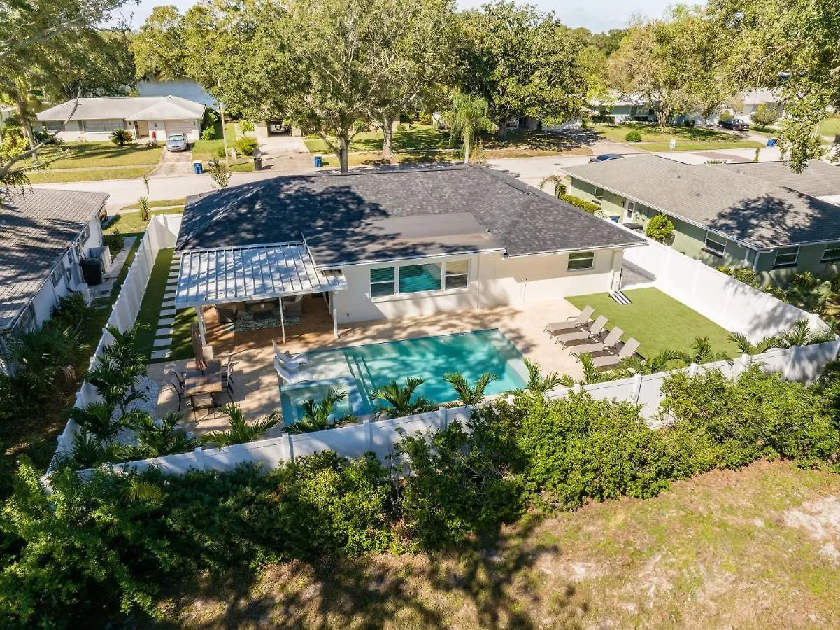 Holiday home Heated Pool Hot Tub Clearwater & Dunedin Pet Friendly United States